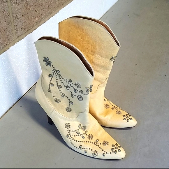 Calleen Cordero Shoes - Calleen Cordero Western Cut studded boots